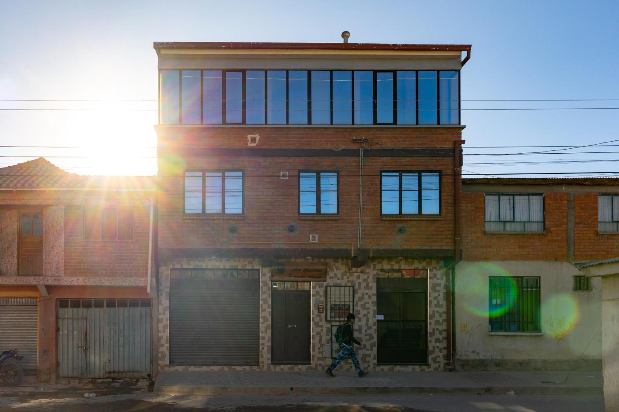 The Little House Aparthotel Uyuni Exterior photo